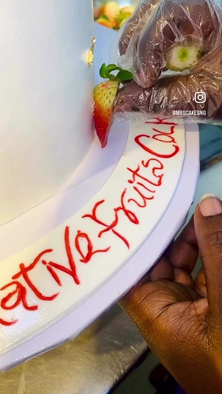 @mbs_cakes_pastries
