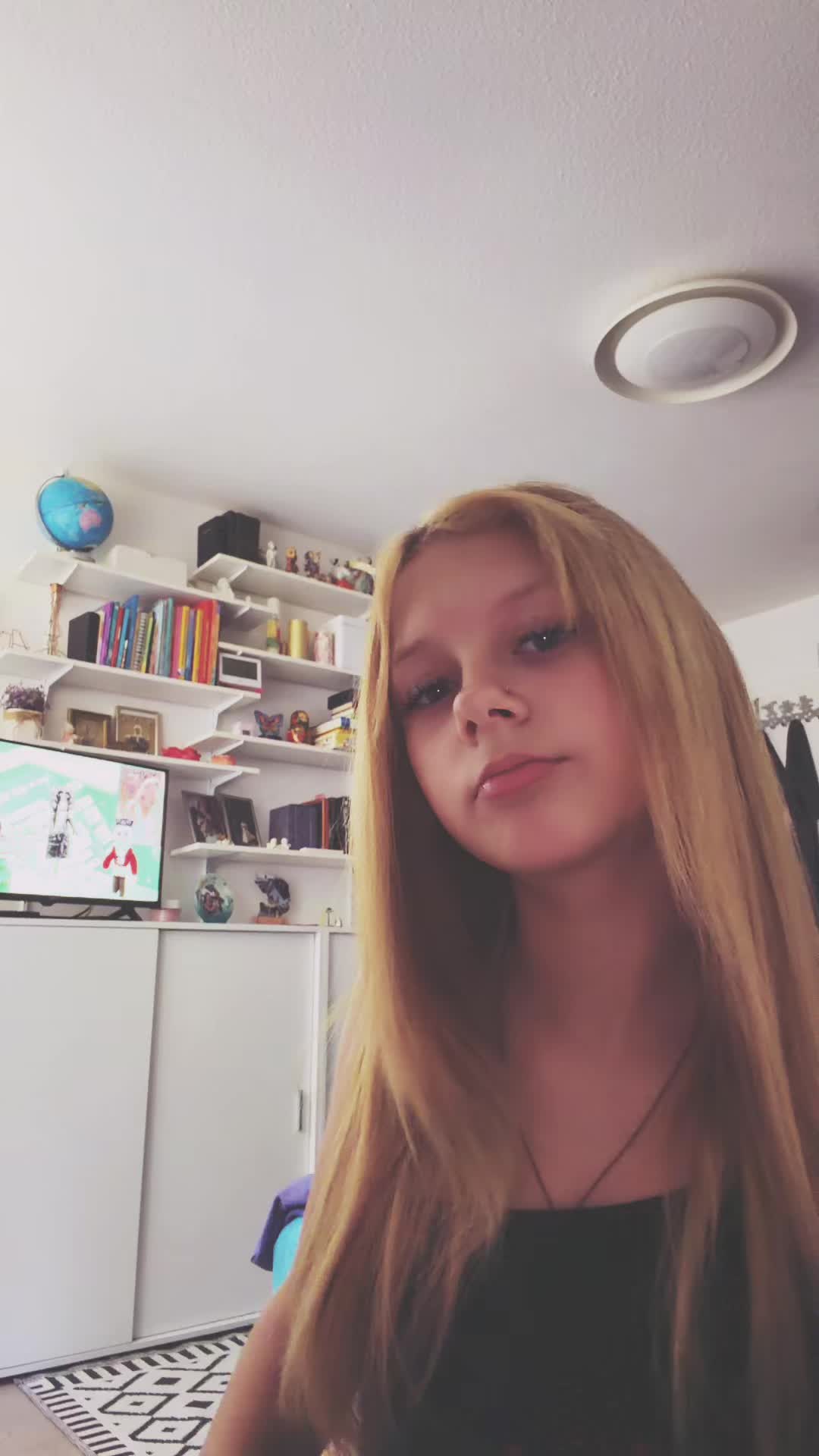 @𝐈𝐭𝐬𝐣𝐮𝐬𝐭_𝐞𝐯𝐲