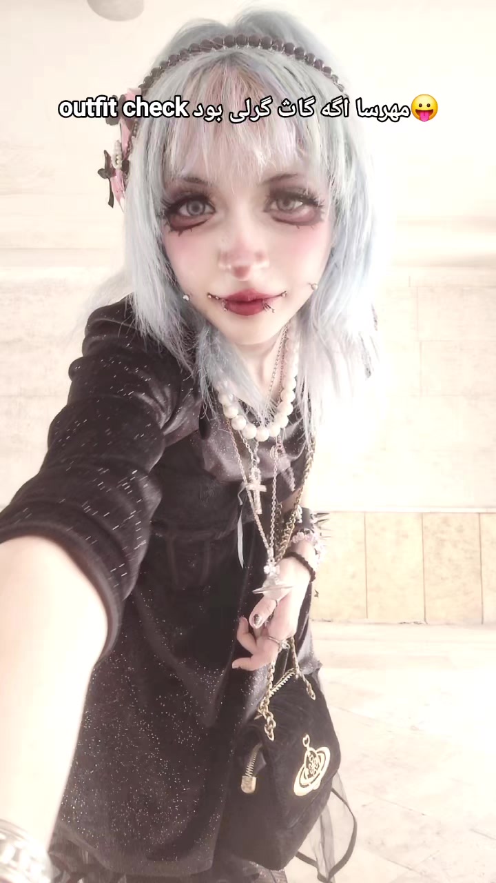 @April مهرسا هستم ولی