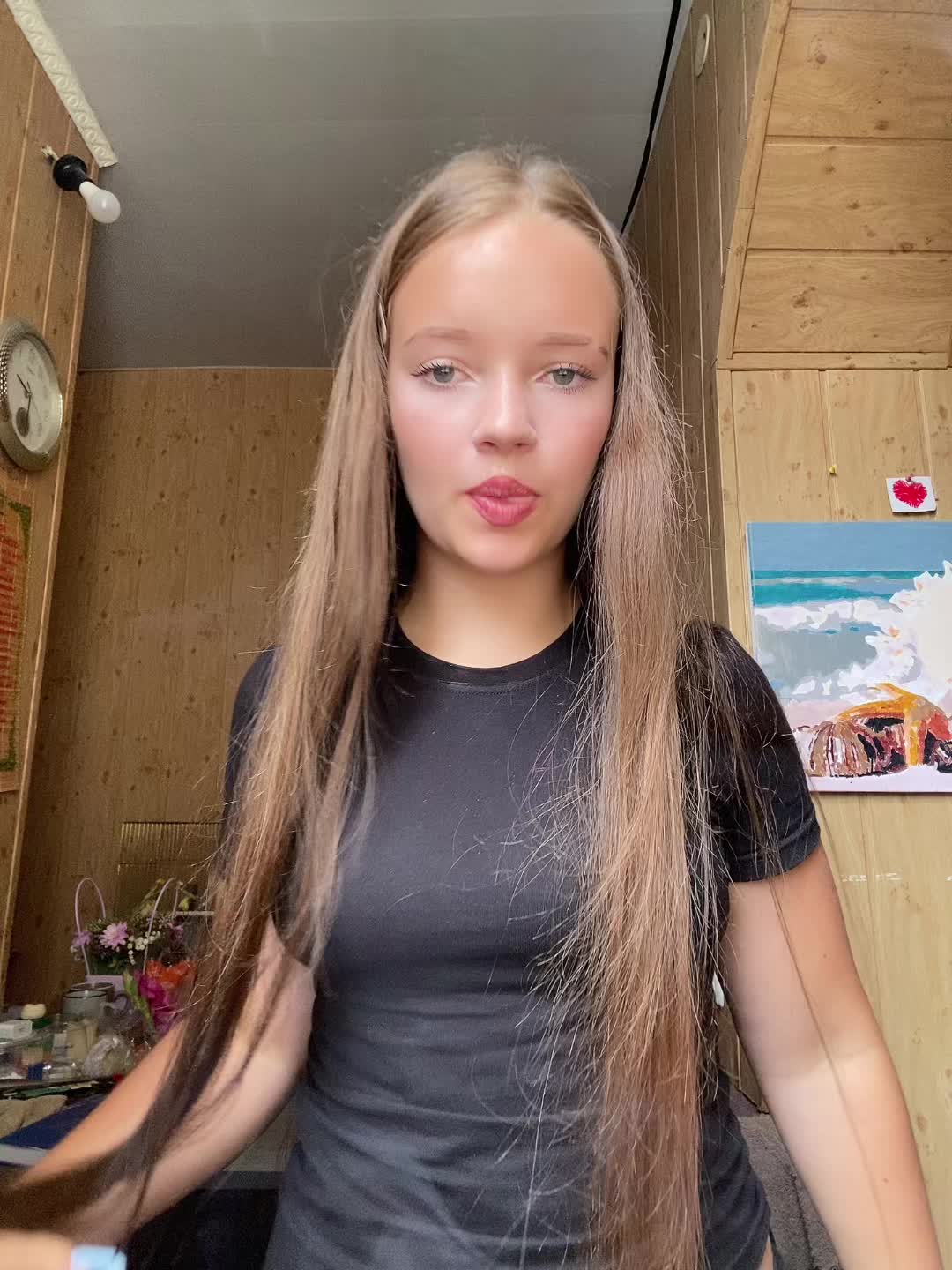 @🫦