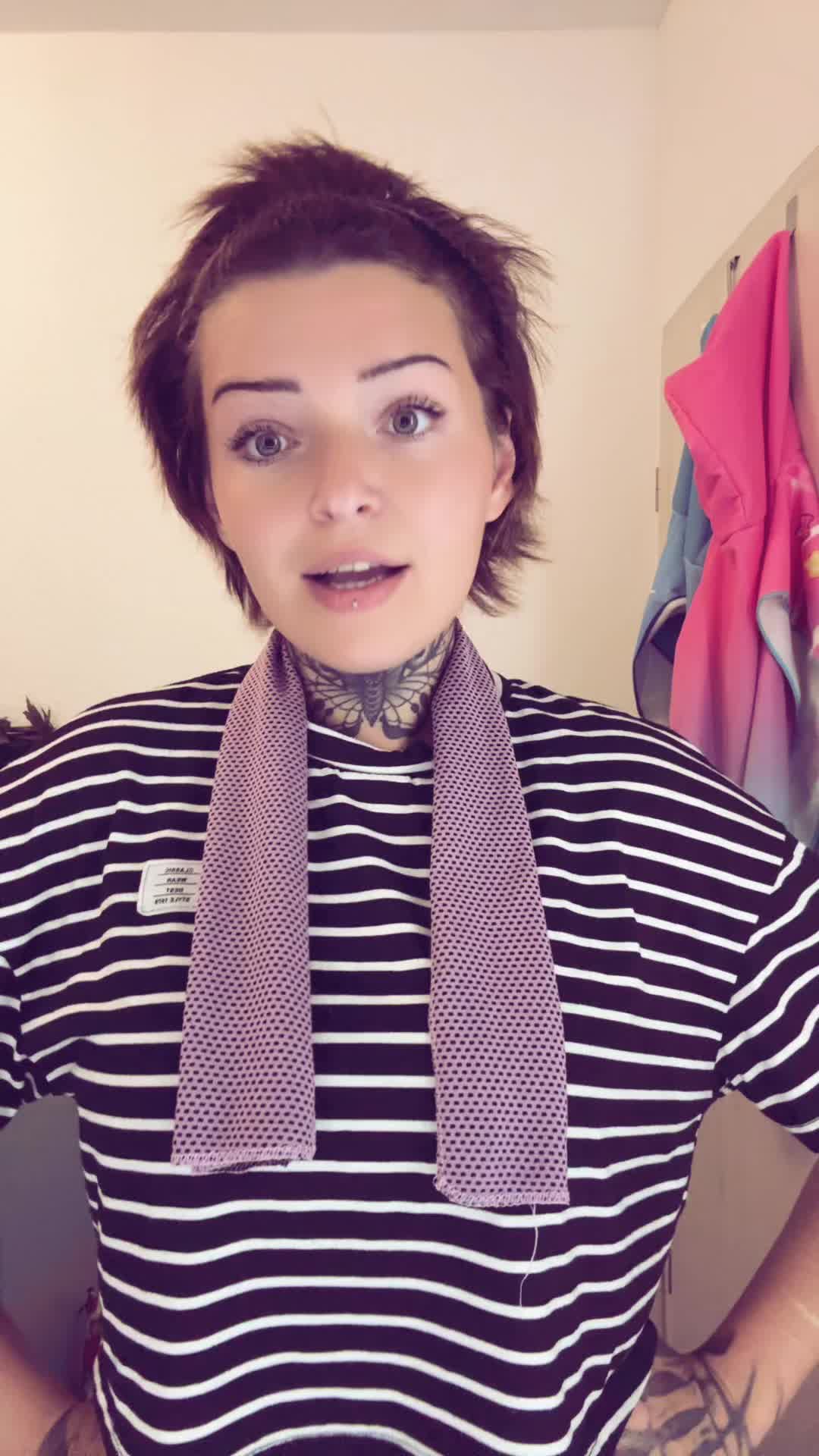 @𝒱𝒾𝓋𝒾69🖤