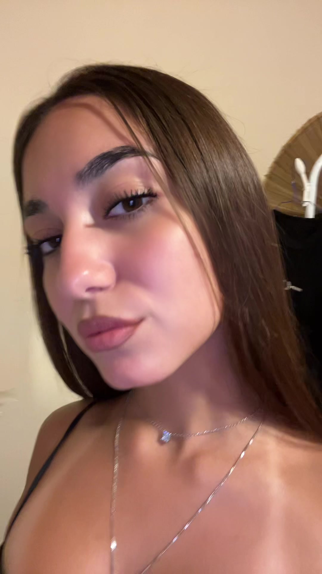 @Angiee
