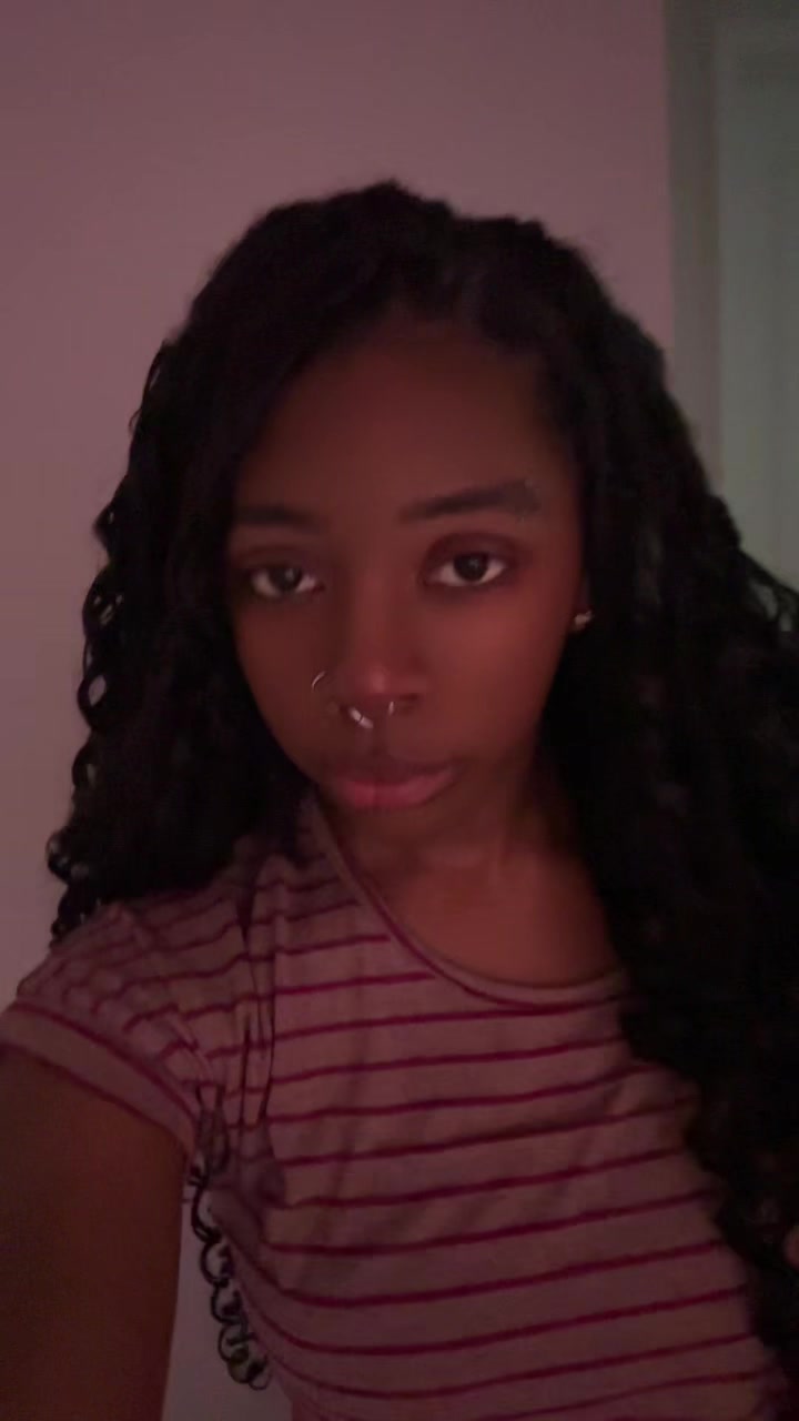 @𝐊𝐞𝐧𝐲𝐚👽