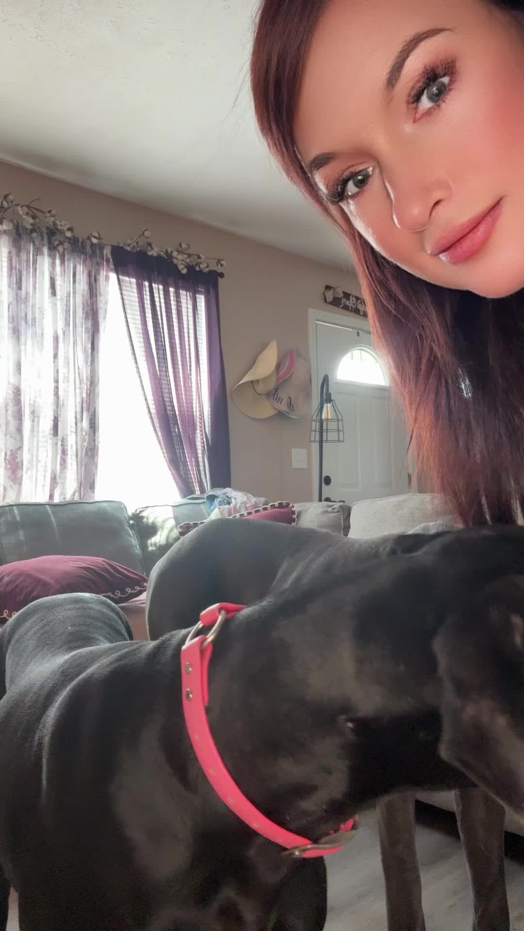 @Nicole Dee