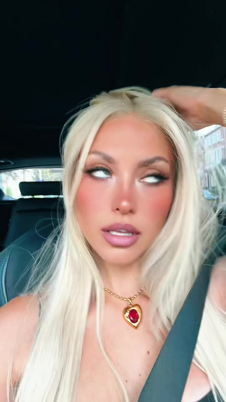@Chloe Beau