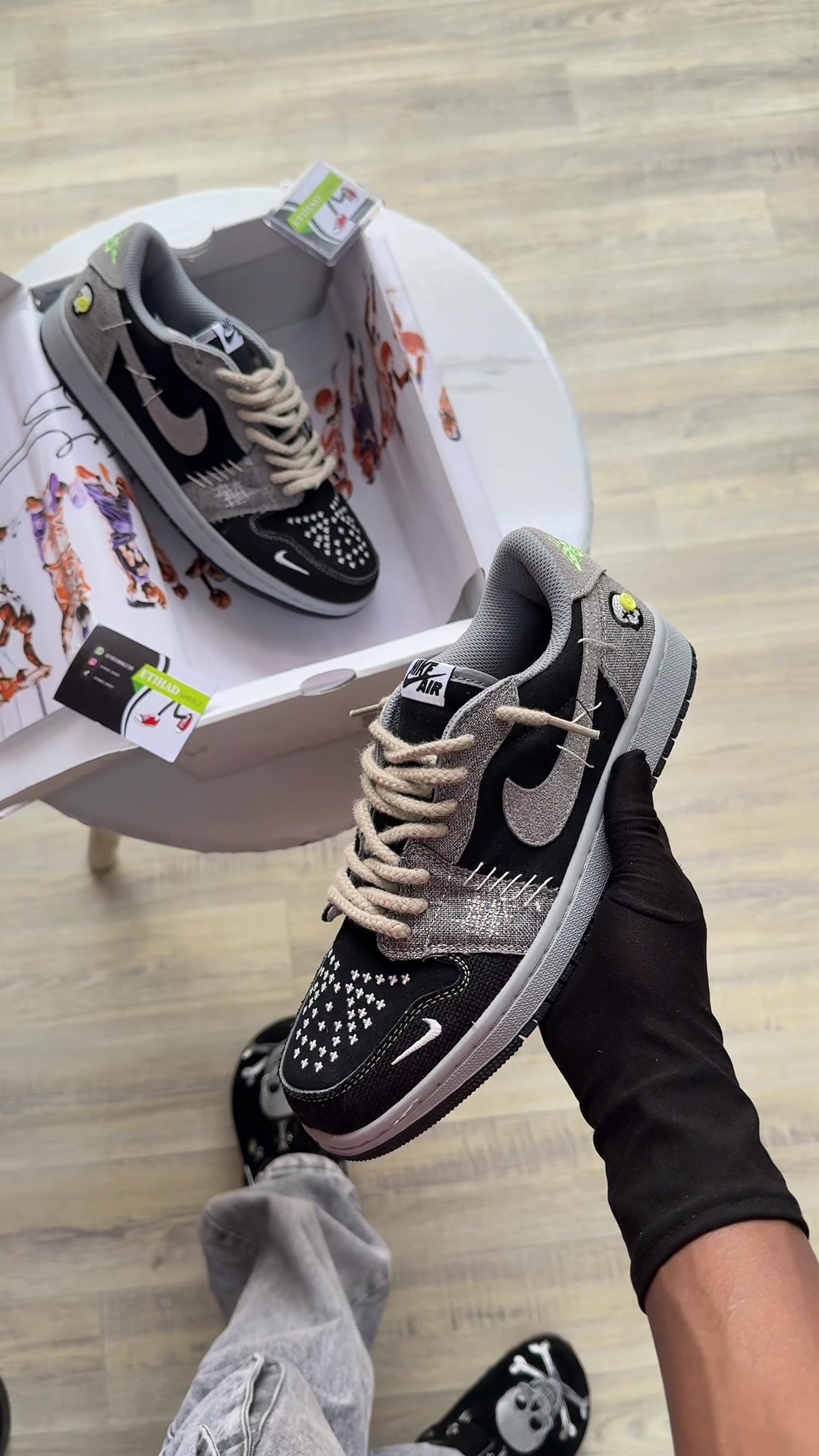 @etihad shoes