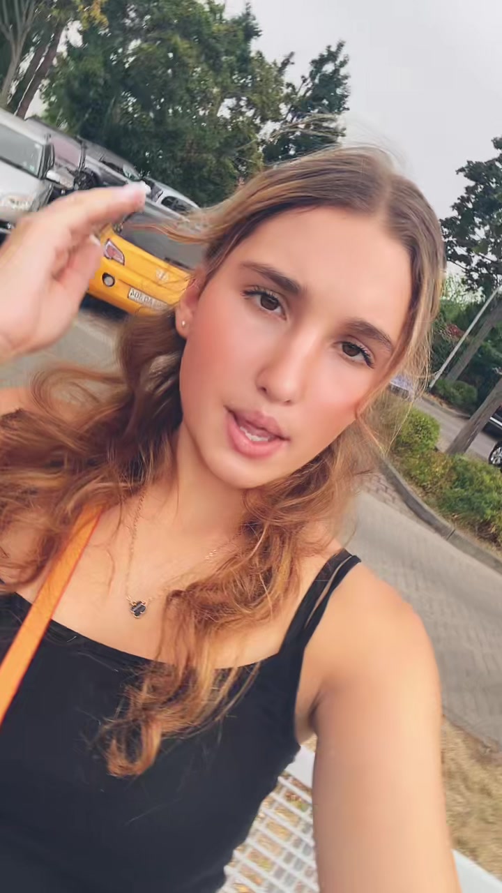 @Hay.ley_45