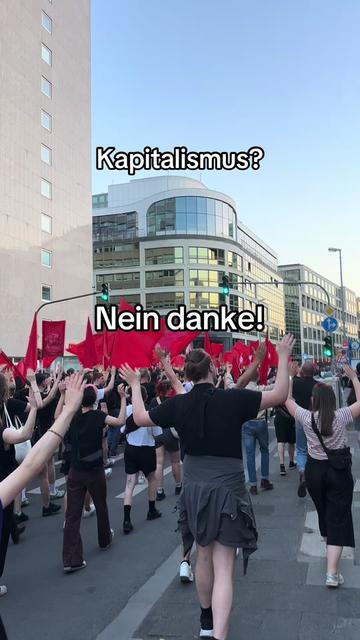 @louis🚩✊🏽 &sup1;⁶&sup1; ☭