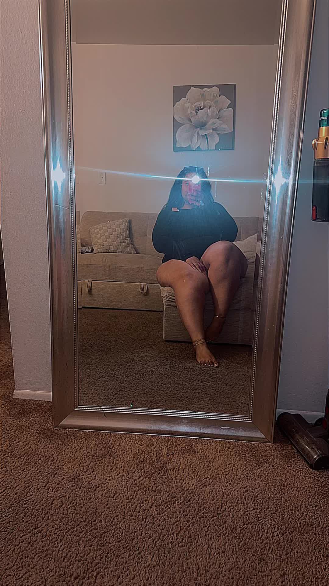 @hazel_eyez_thick_chic