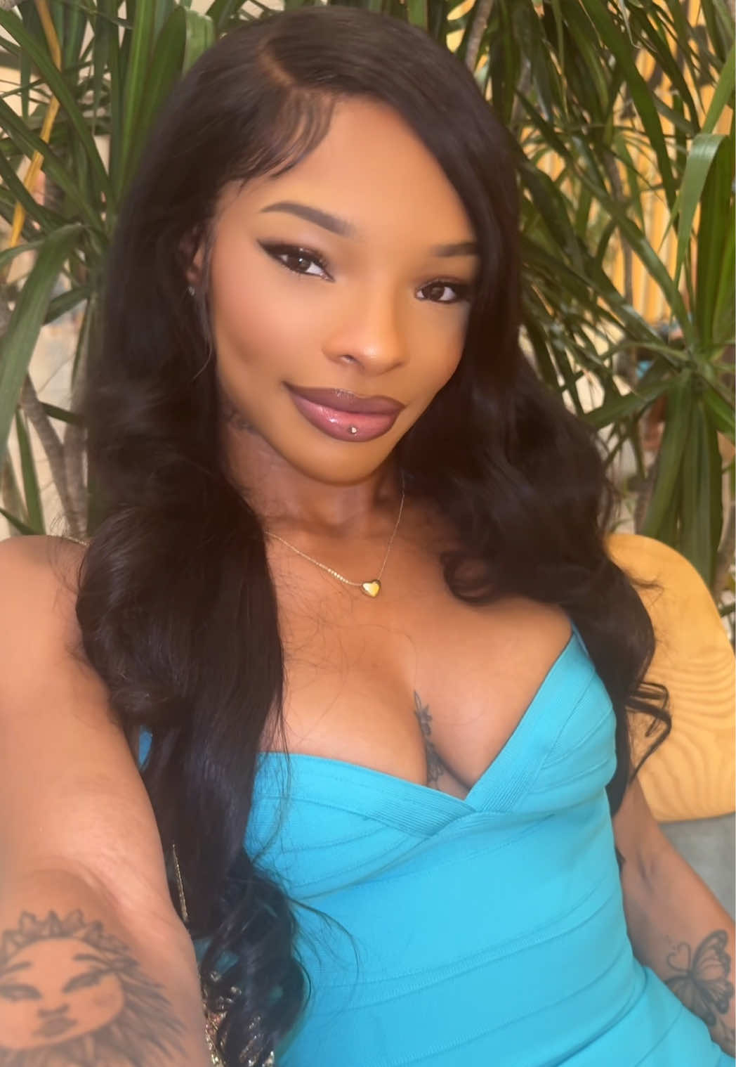 @_lashaelee