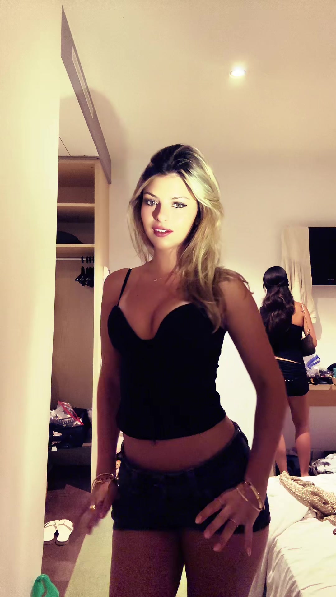 @isaaaa
