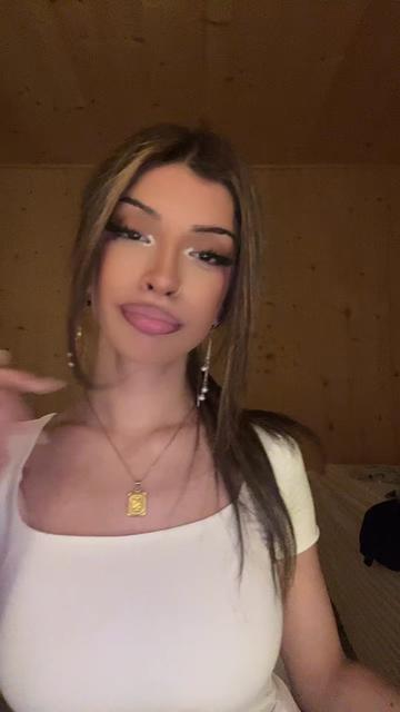@𝐂𝐡𝐨𝐜𝐡𝐚