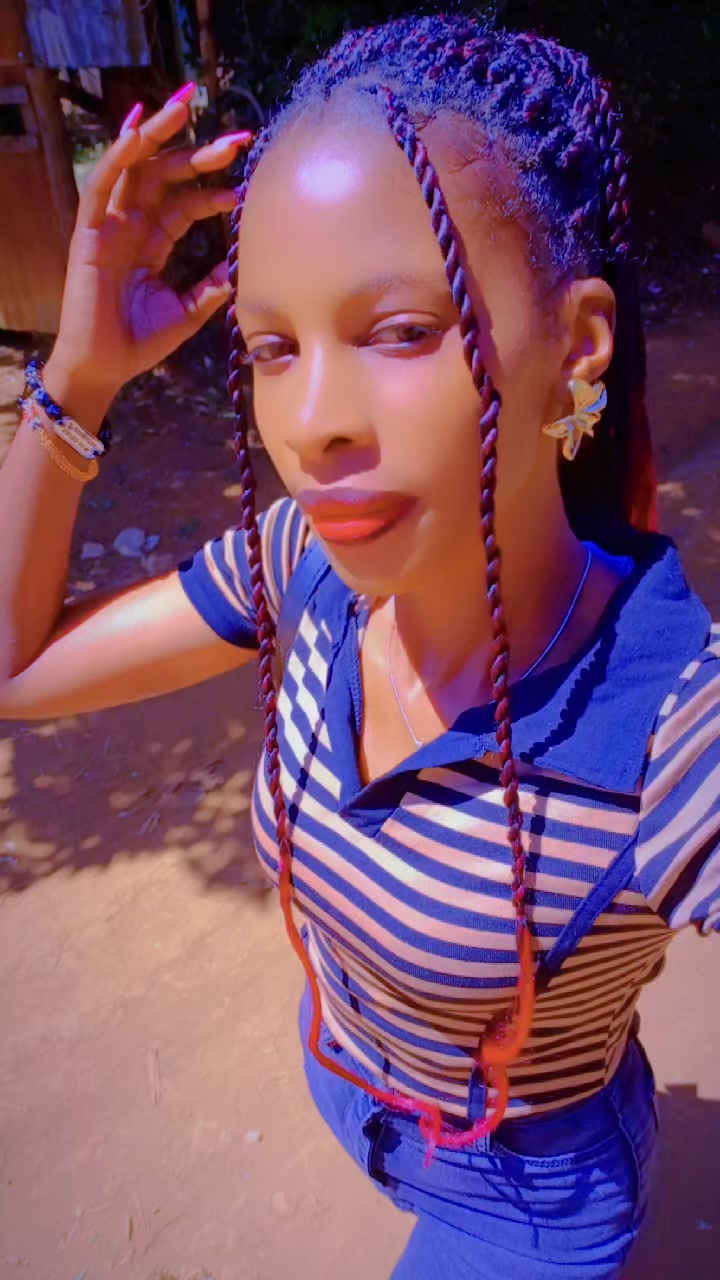 @️Kiki💫