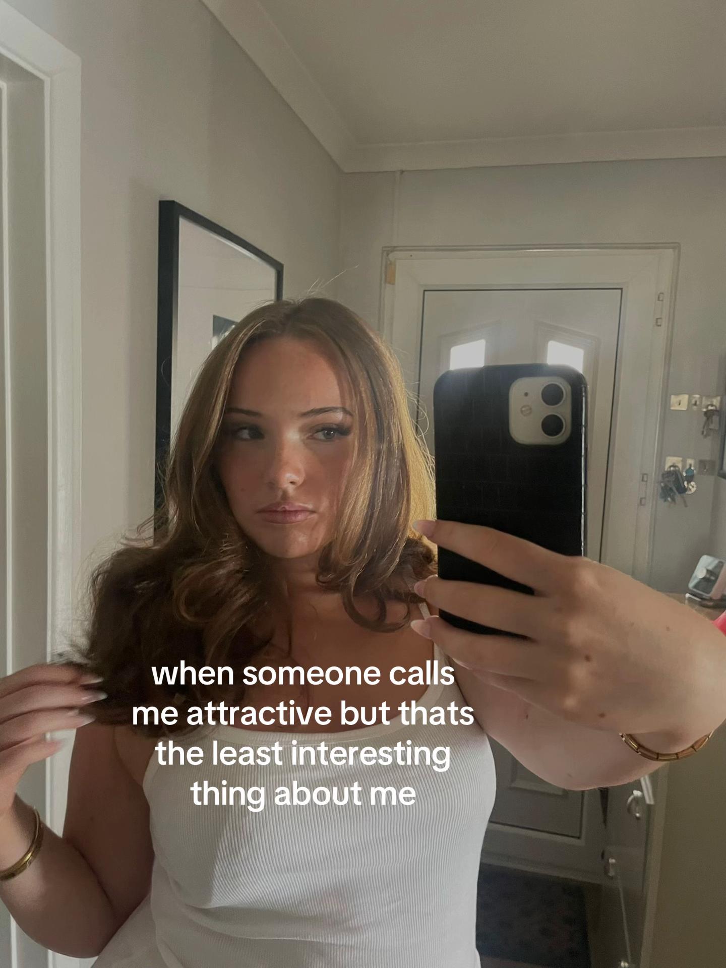 @holls