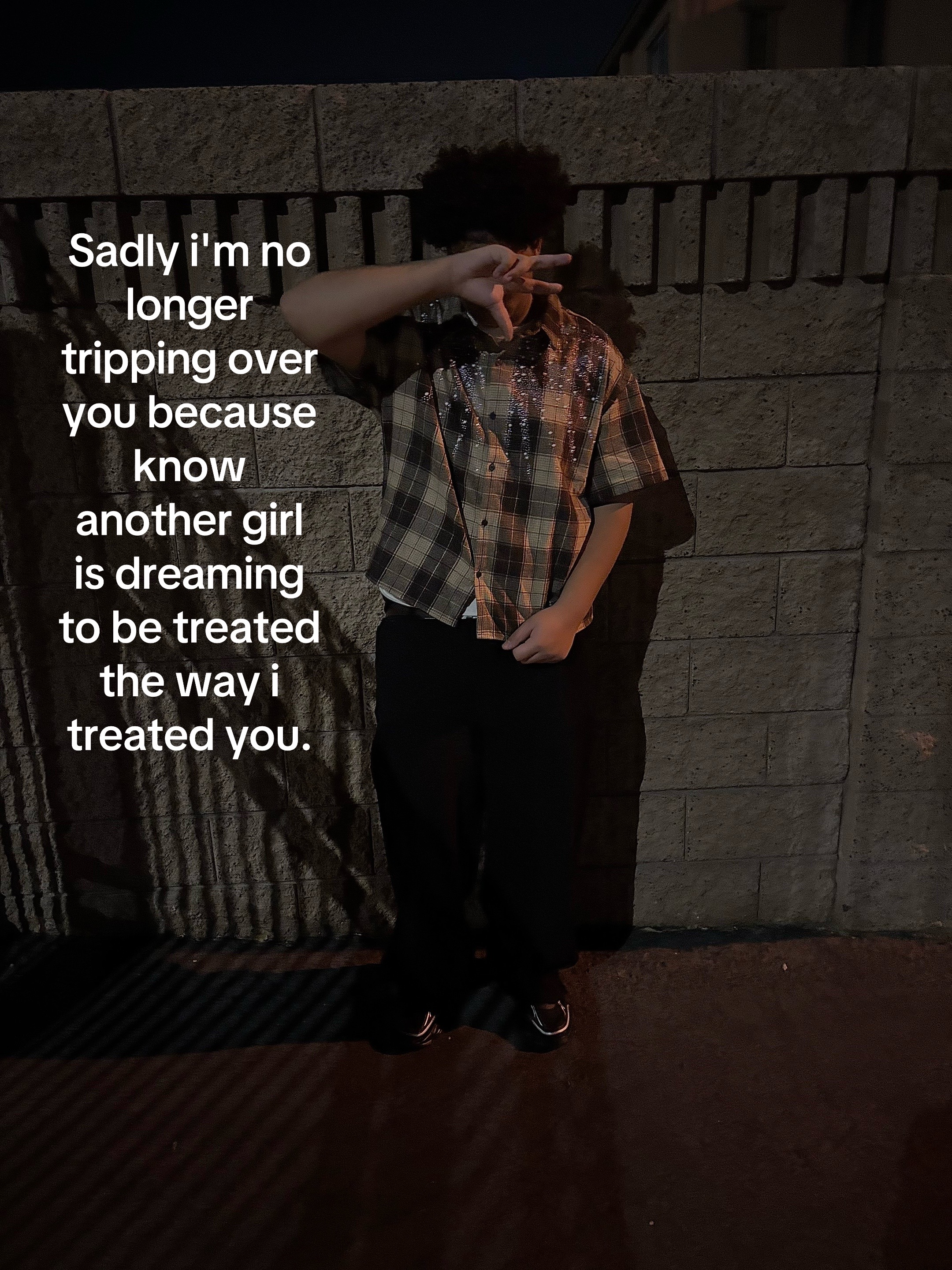 @ꏹ