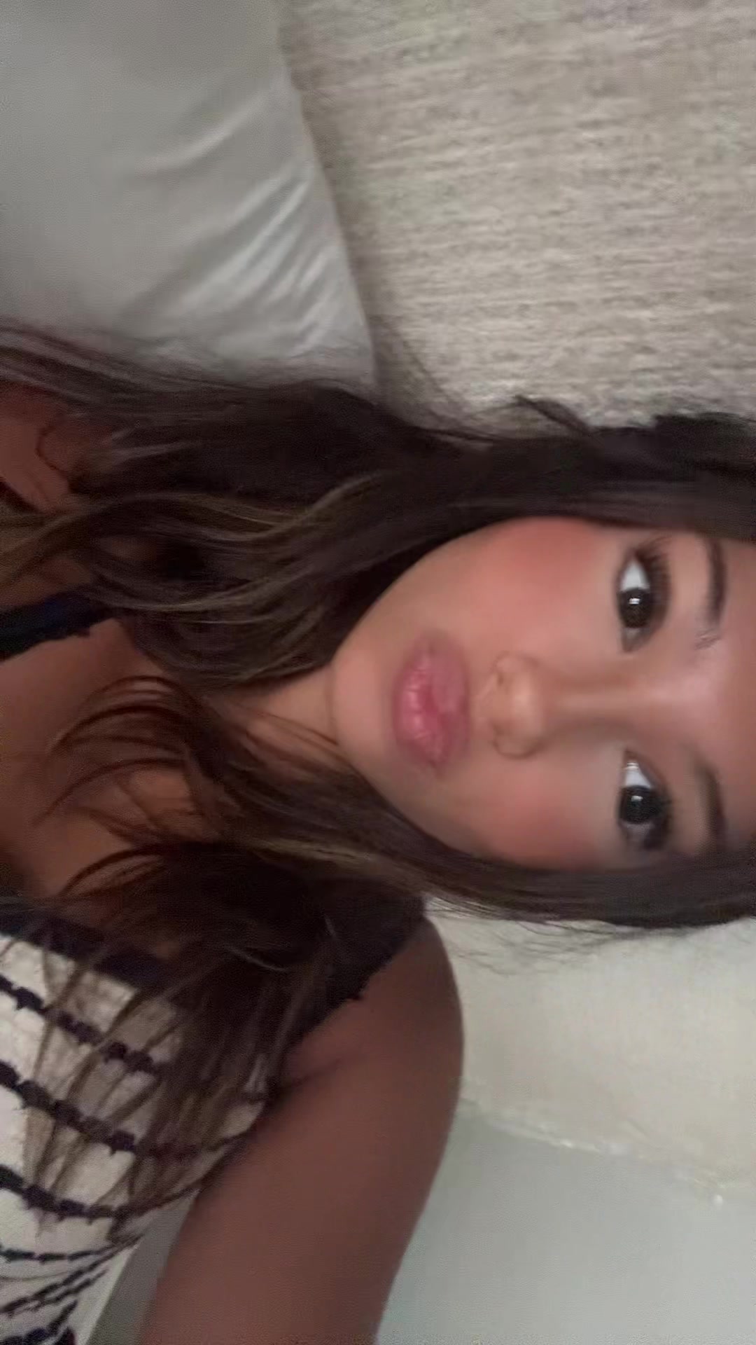 @𝓃𝑜𝓇𝒶🌷