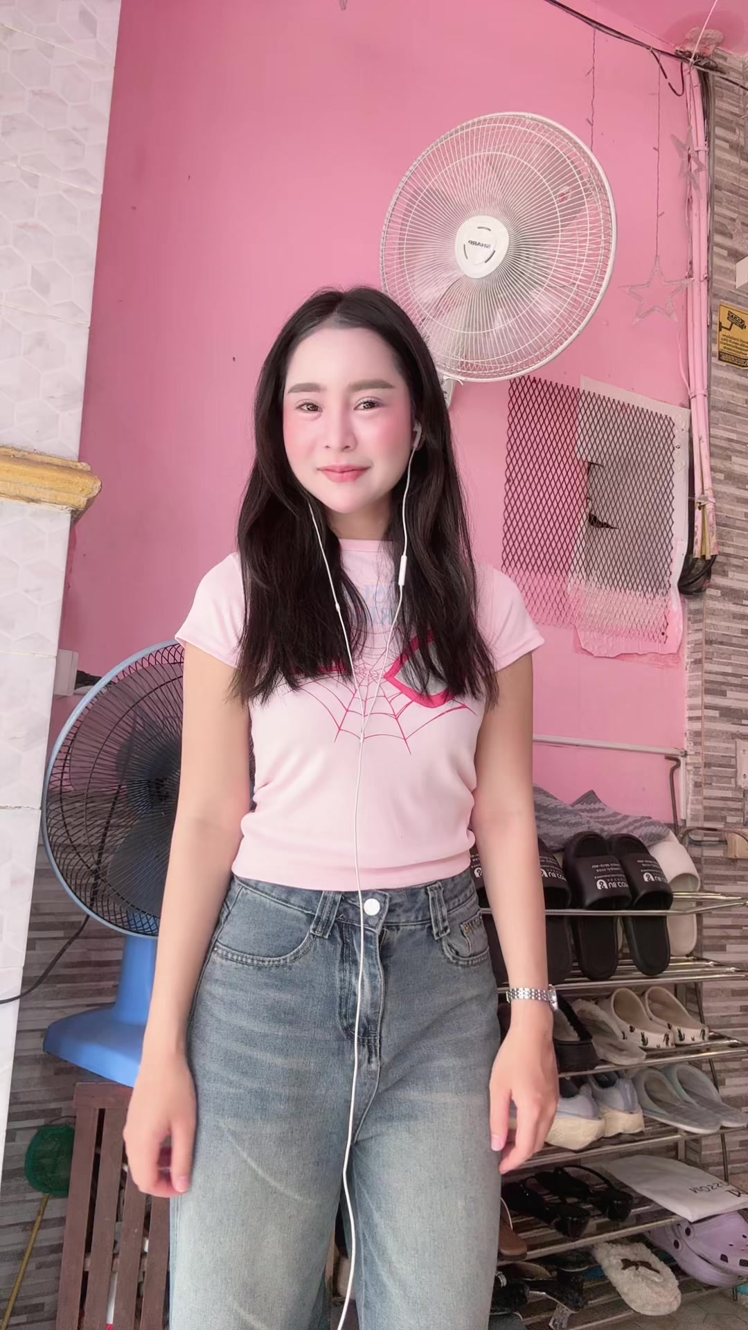 @หน๋อย หน่า ที่หน้าเหวี่ยงๆไง