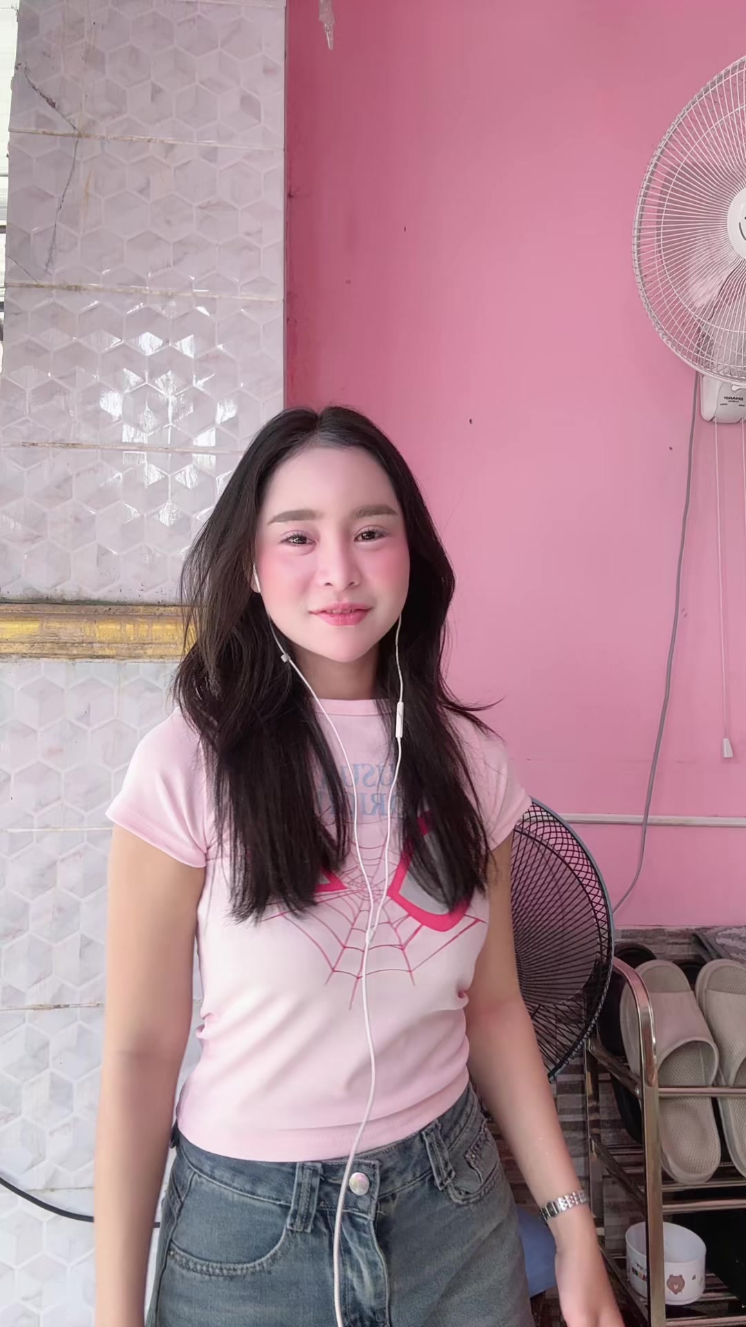 @หน๋อย หน่า ที่หน้าเหวี่ยงๆไง