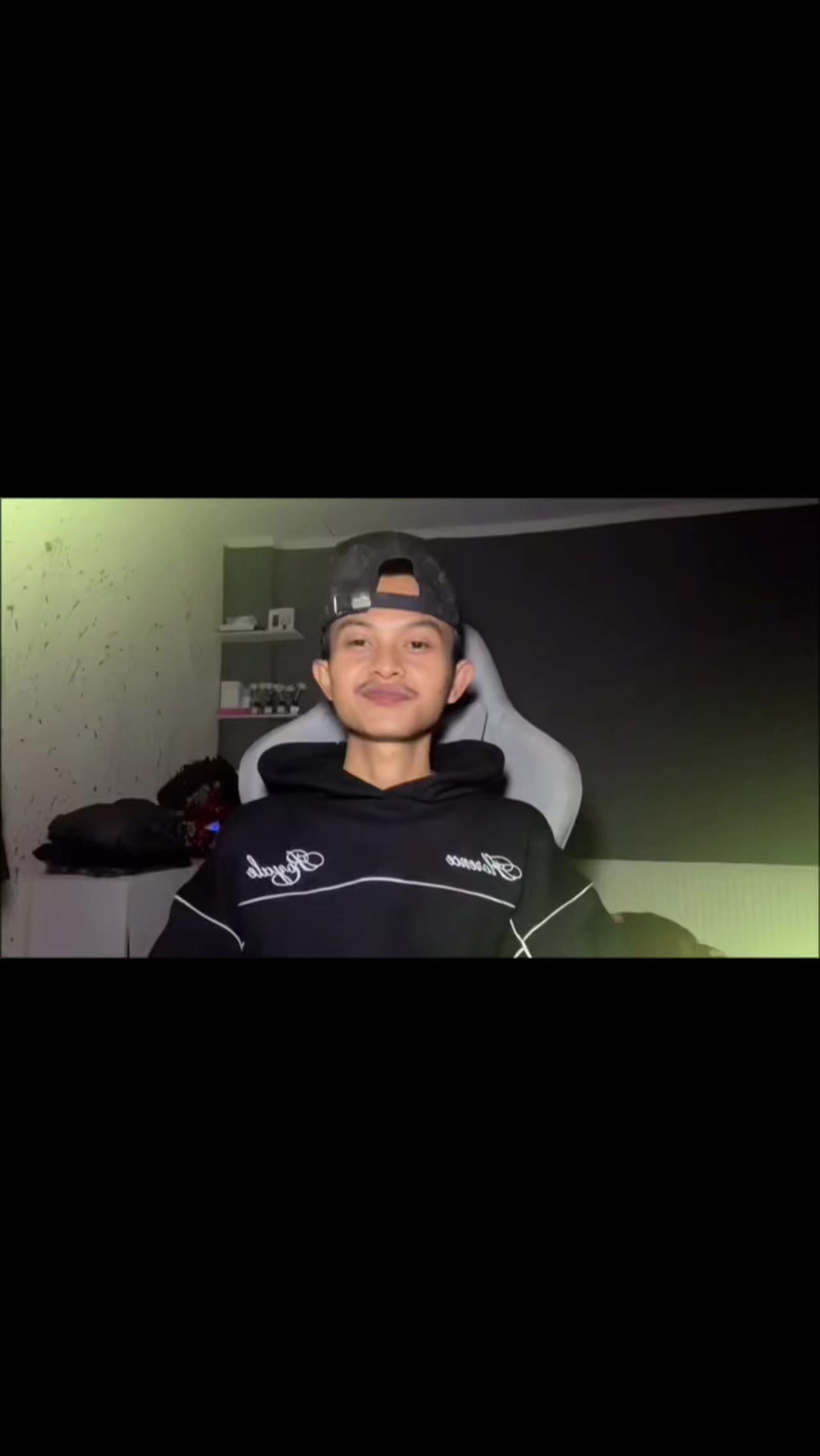 @Ezaardian