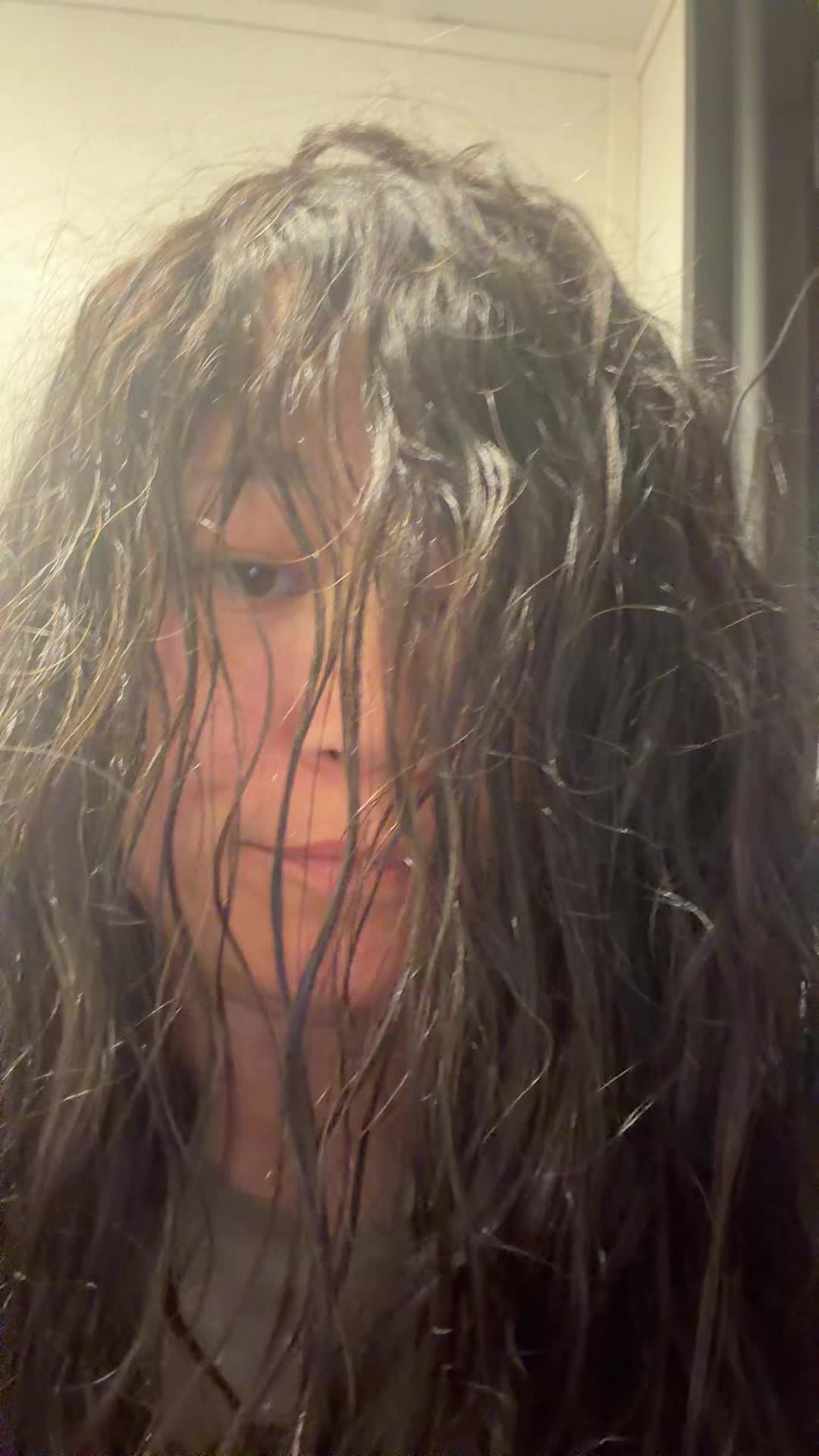 @Elle