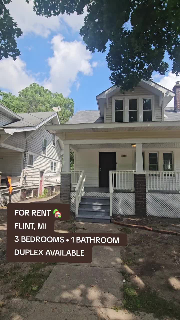 @DeepikaGhotra Realtor&reg;