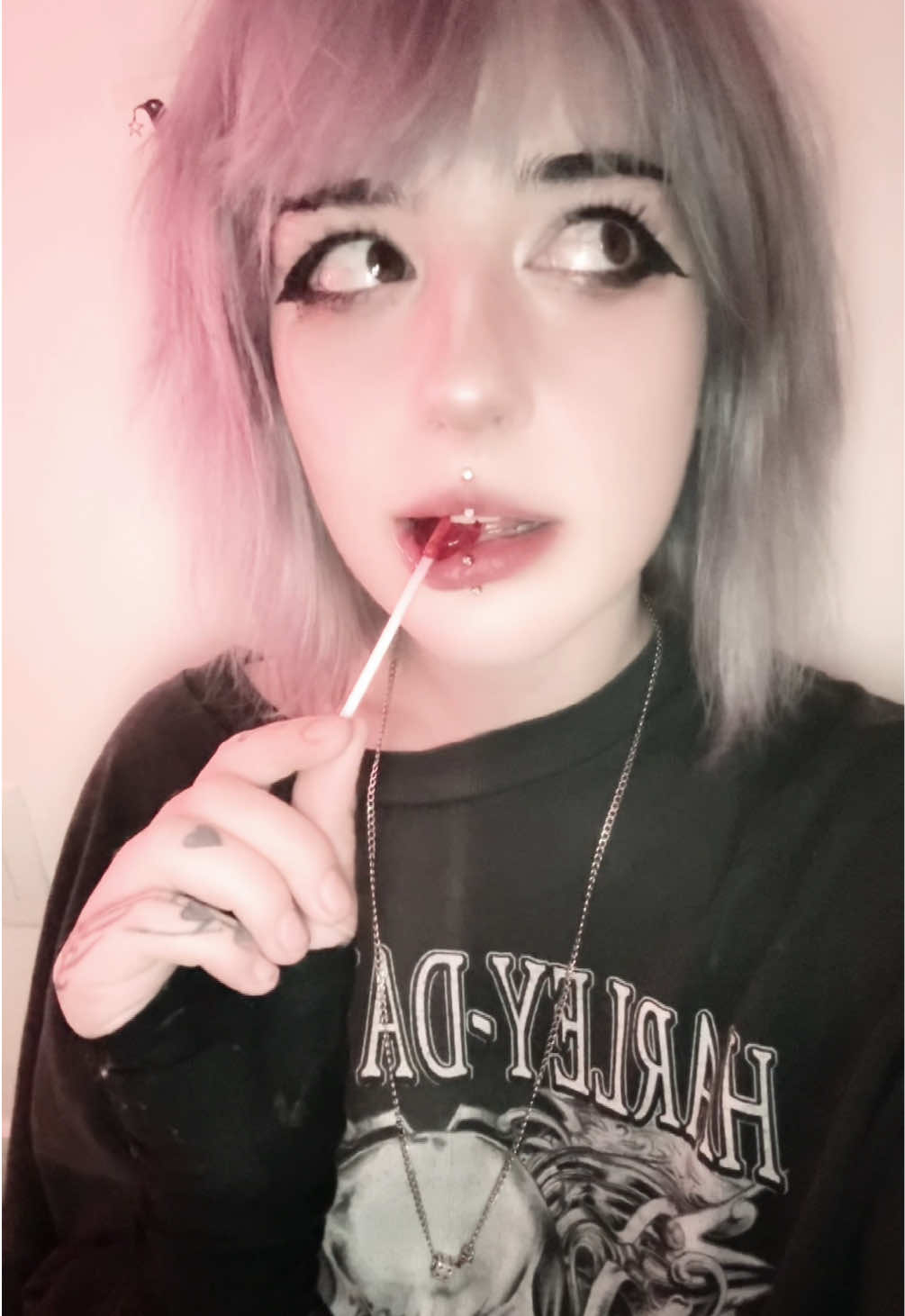 @ᶻ 𝘇 𐰁