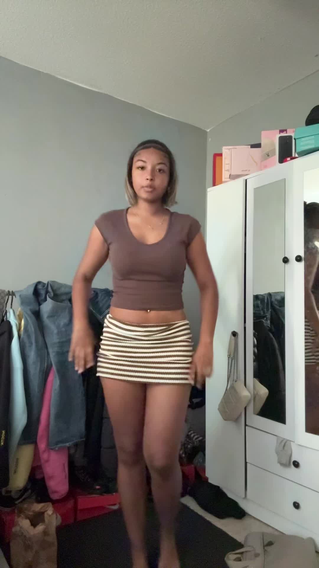 @Emiii