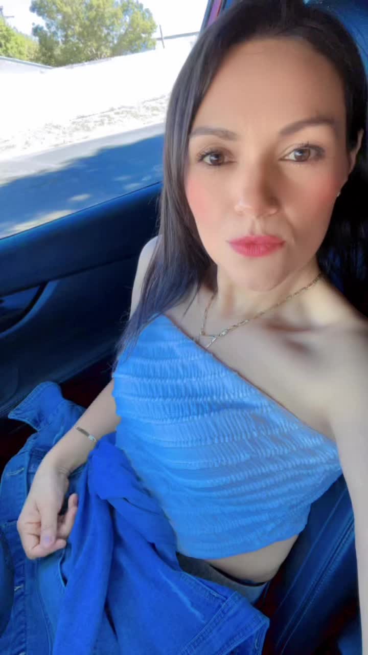 @Erika 🍁Larios 🥀