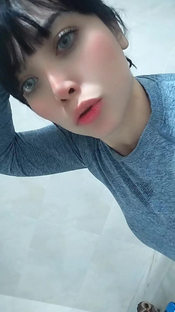 @Aaniiianii