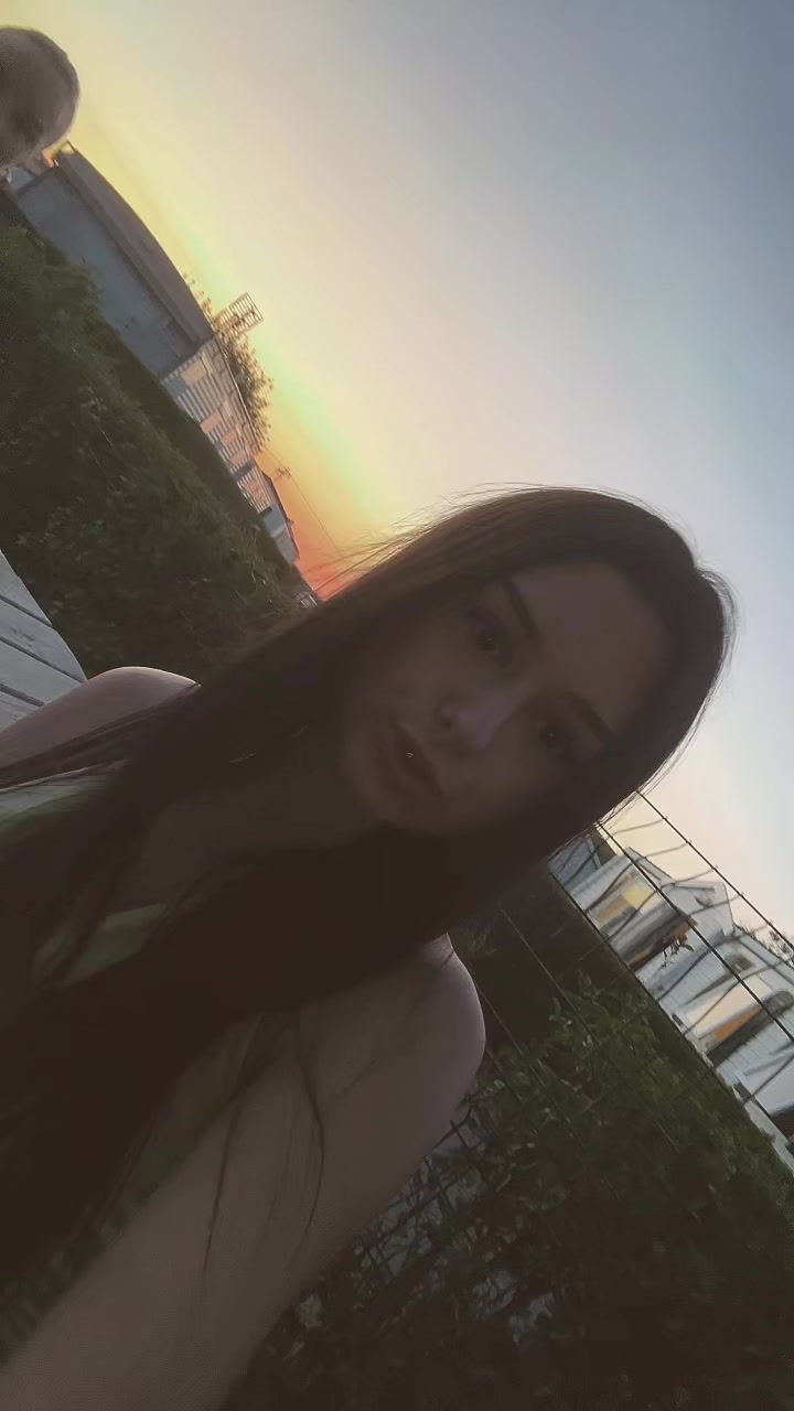 @𝐂𝐡𝐥𝐨𝐞́'🥥🐚🌺🪼