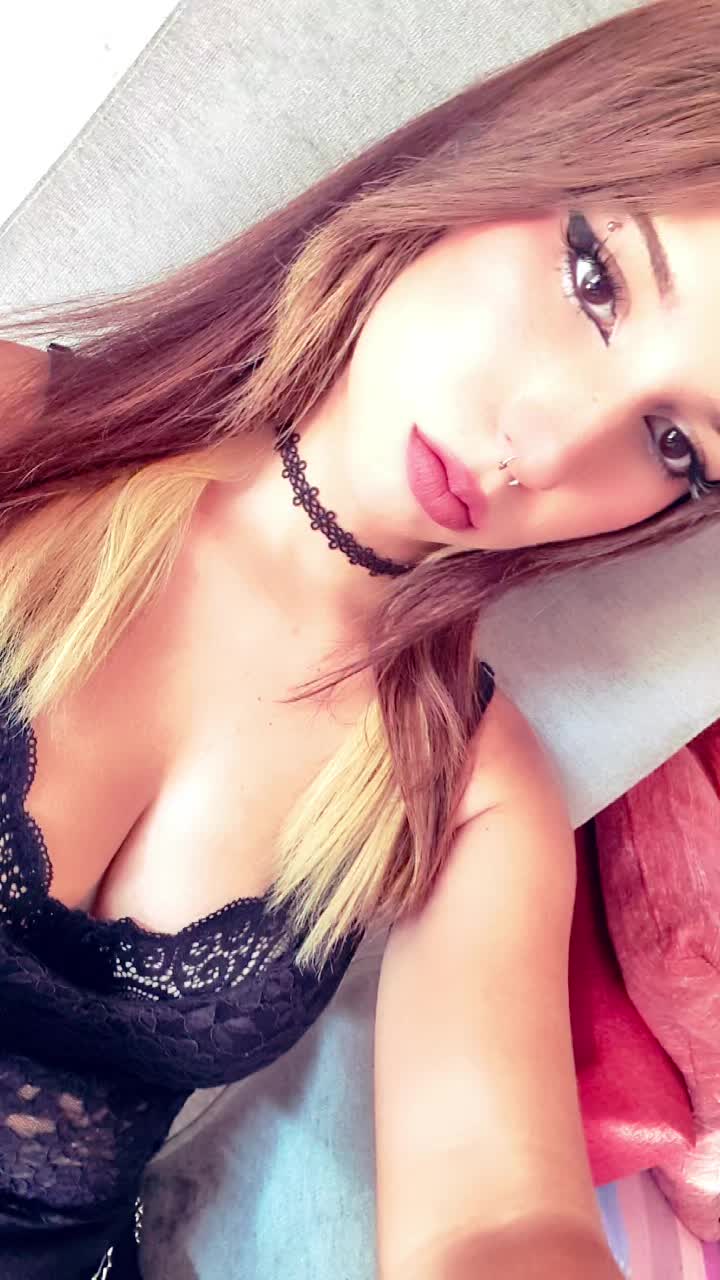 @ɐuᴉɹᴉ