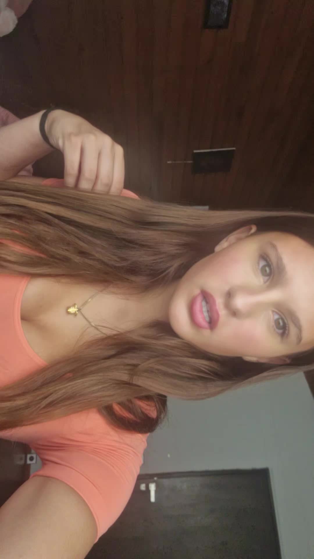 @Mari~