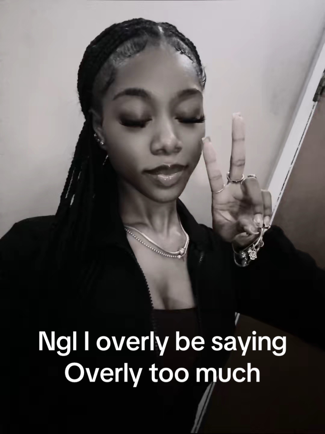 @Vee🪷