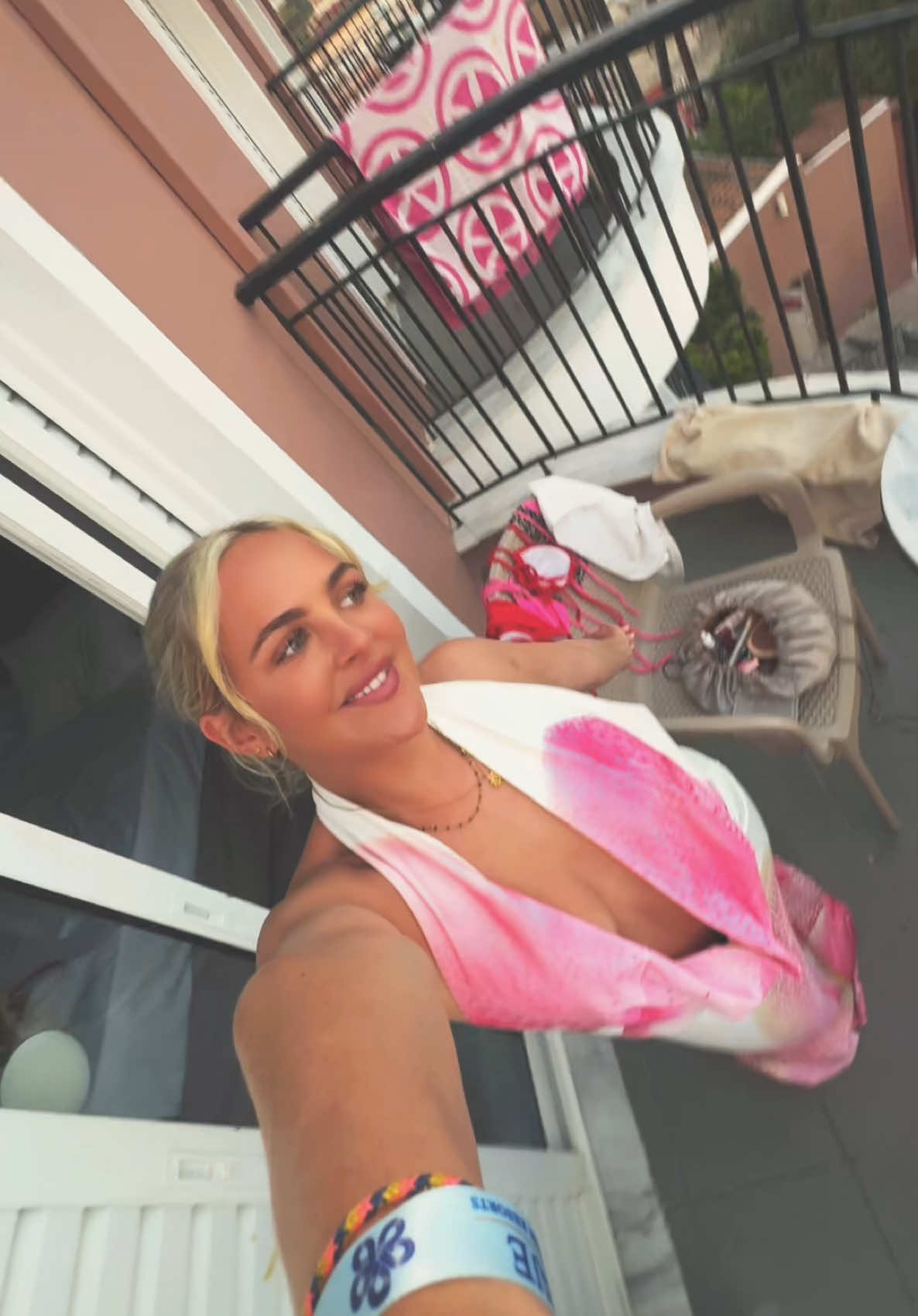 @Mia Baker🌸💖🌺💕