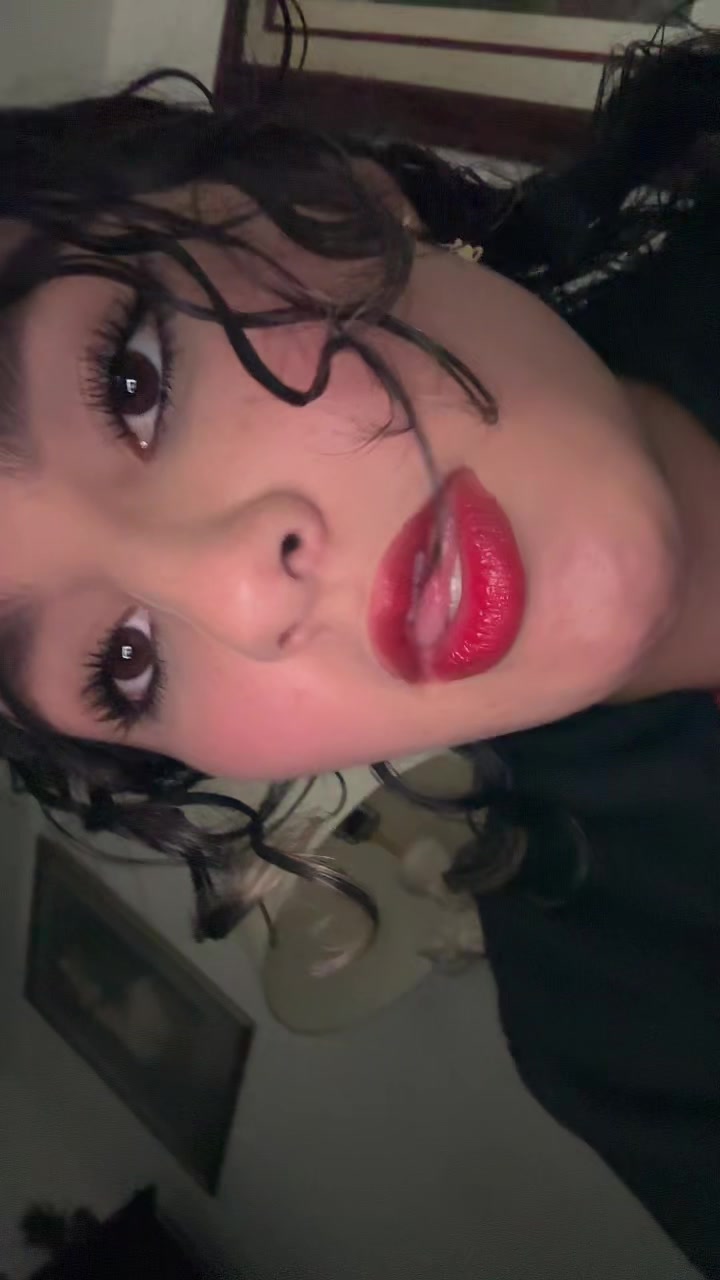 @️
