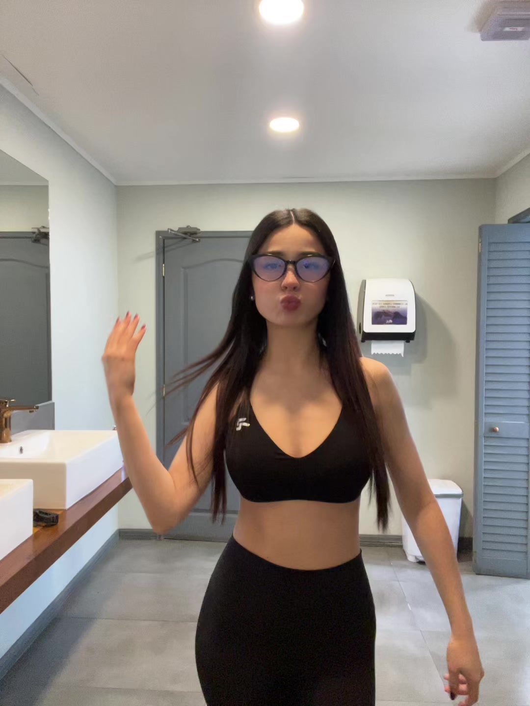 @itsofhy