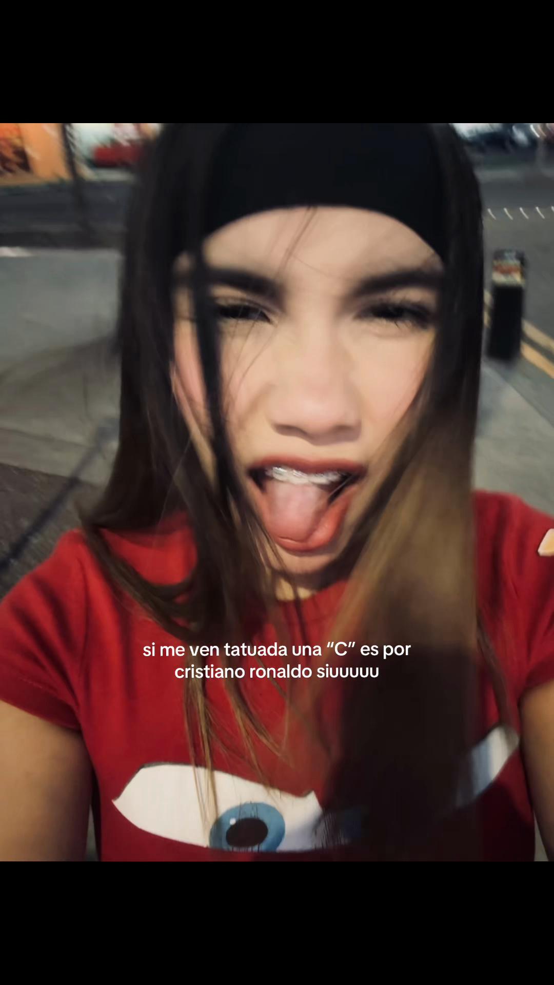 @sherlyn_cf