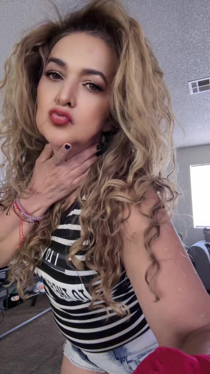 @😈Flakita Figueroa♋️