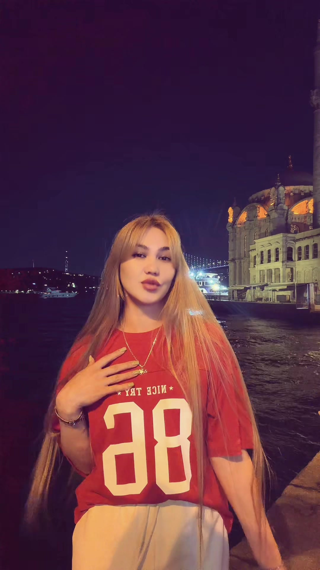 @Nazli_jannn