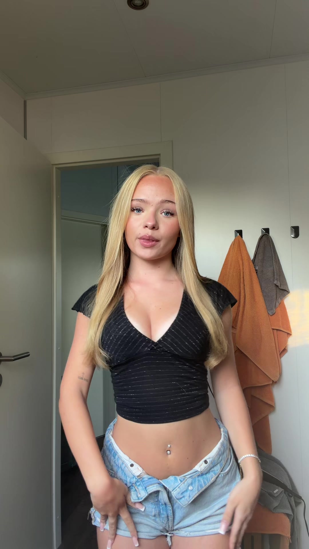 @romy_ronm