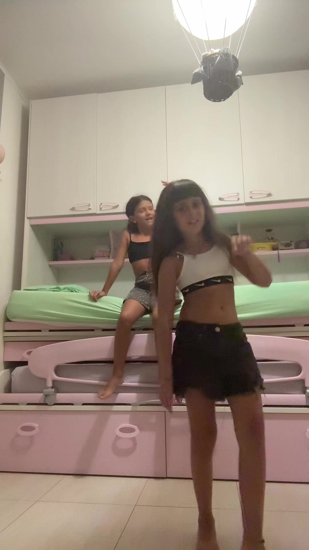 @Valentina
