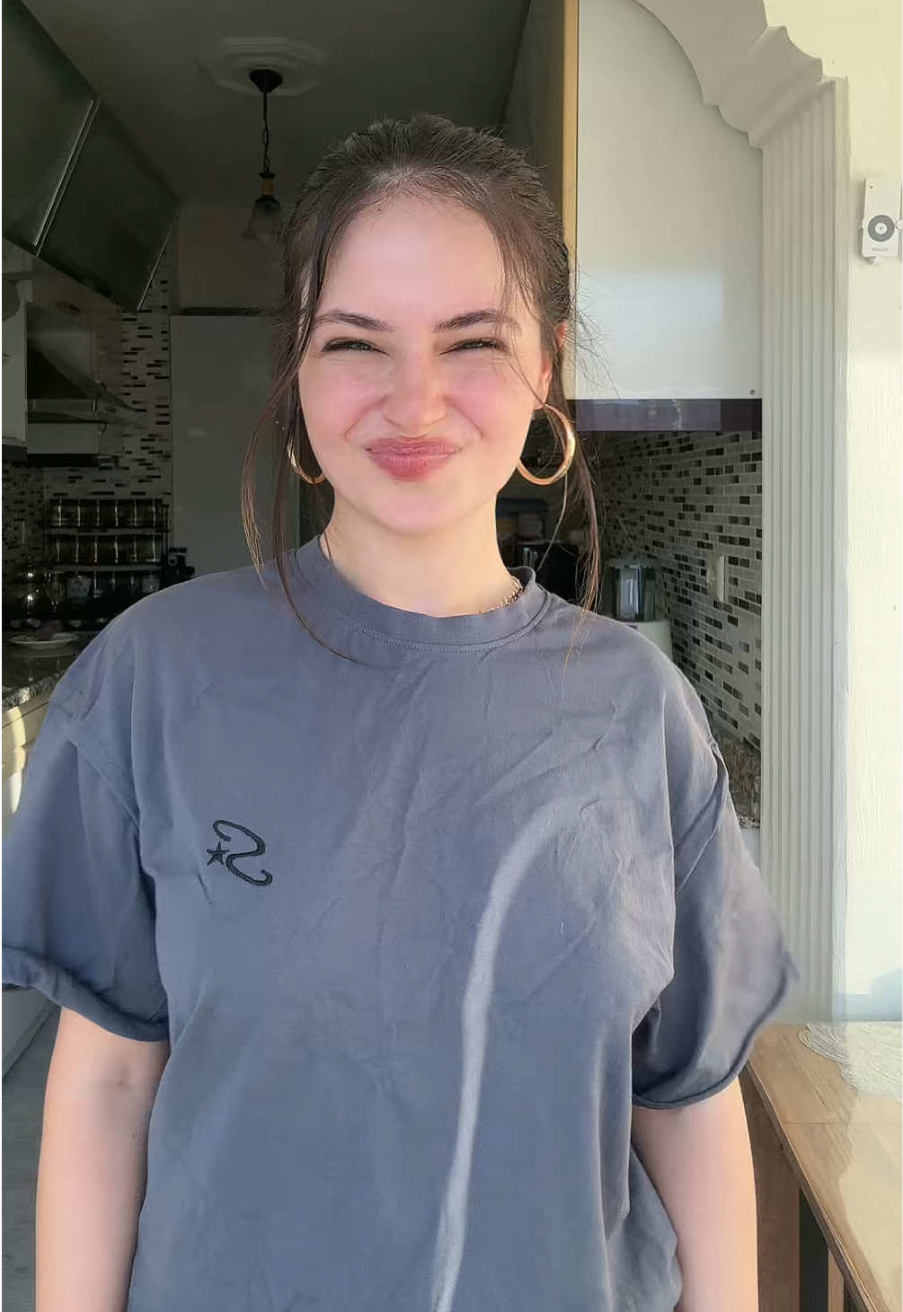 @Lara