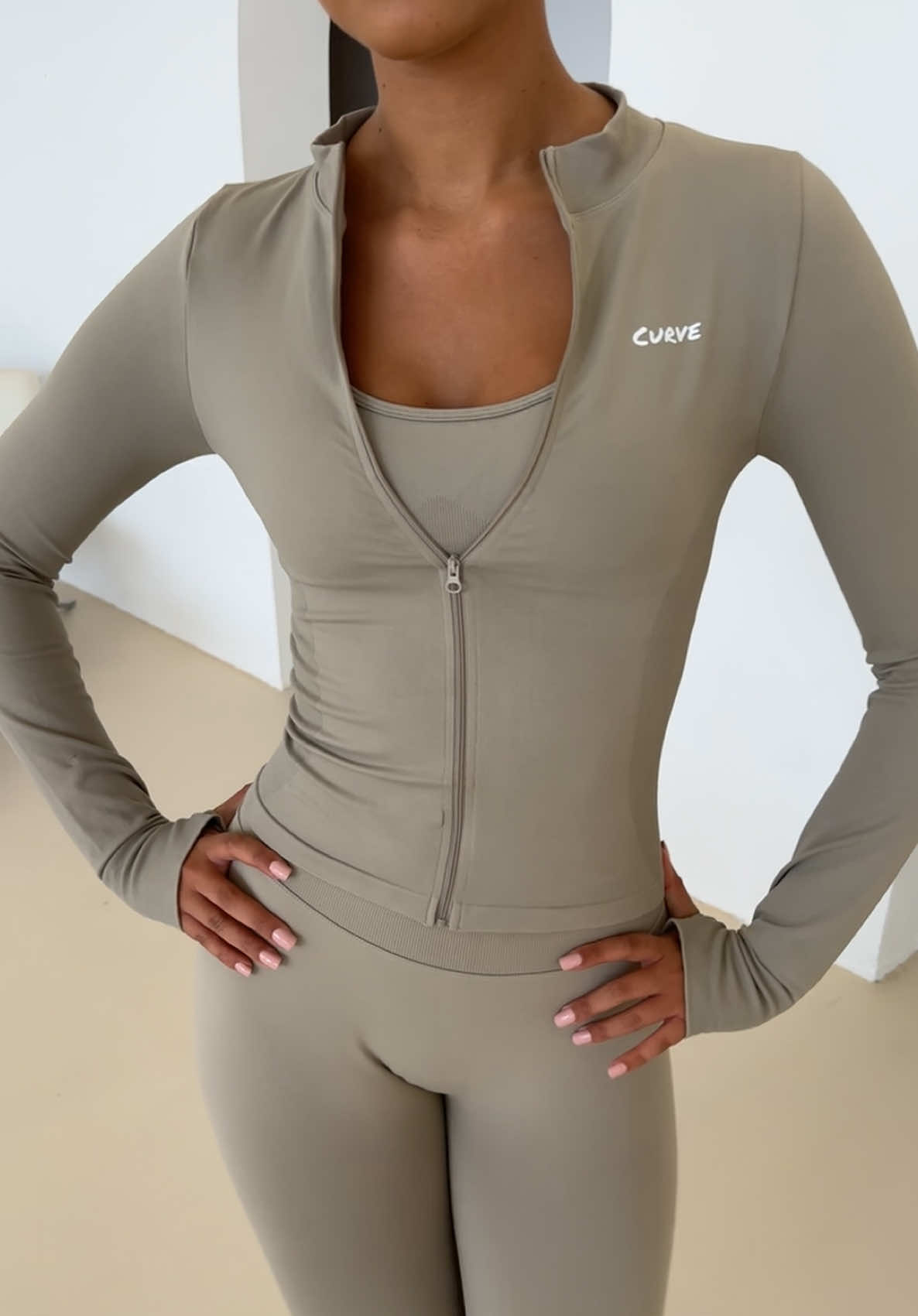 @Curvebyklb