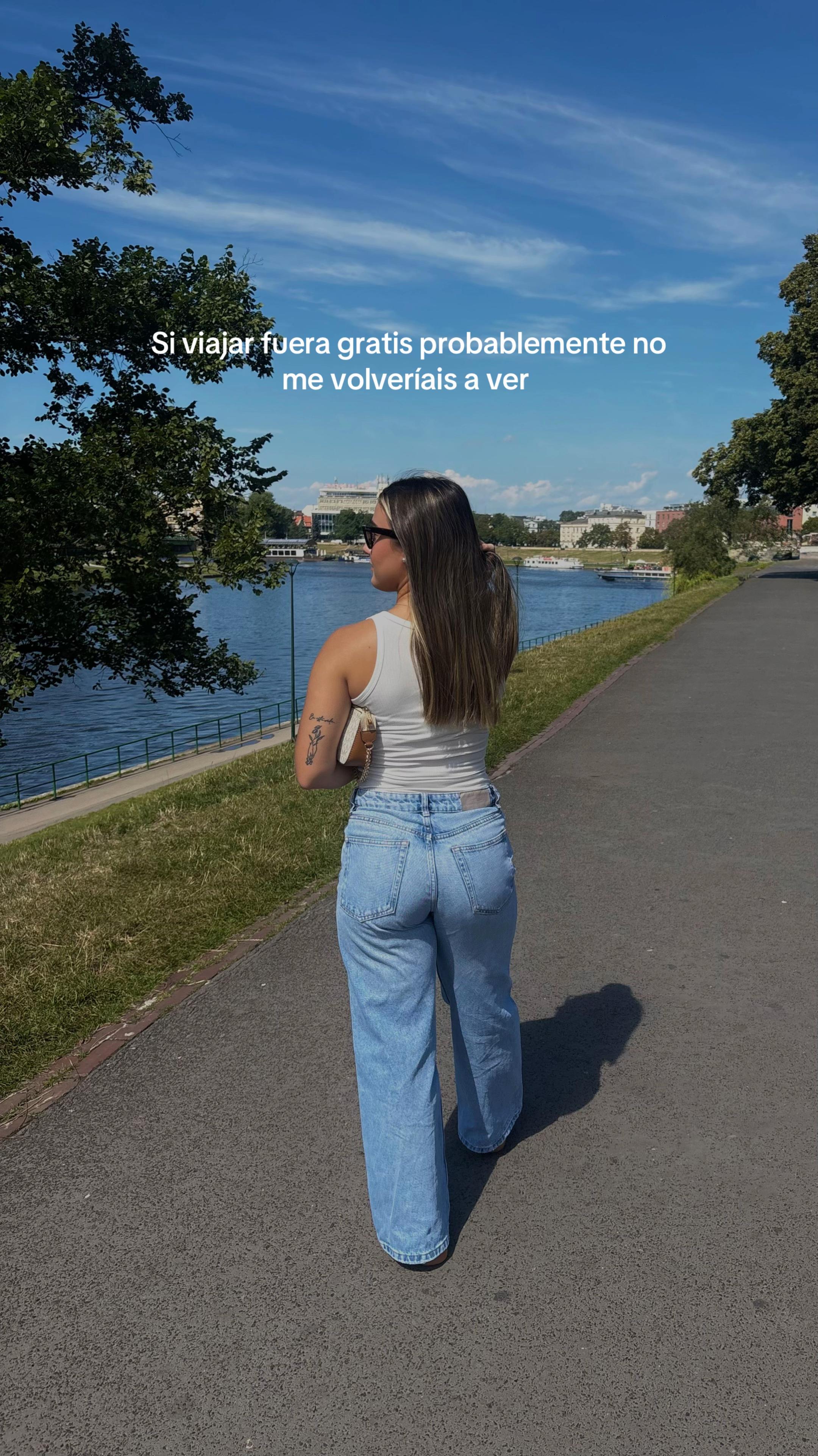 @alejanndraruizzz