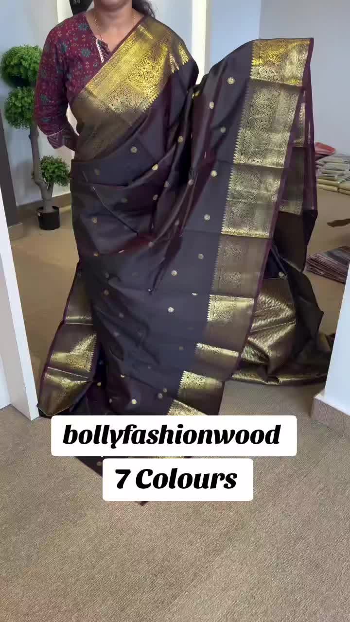 @BollyFashionWood
