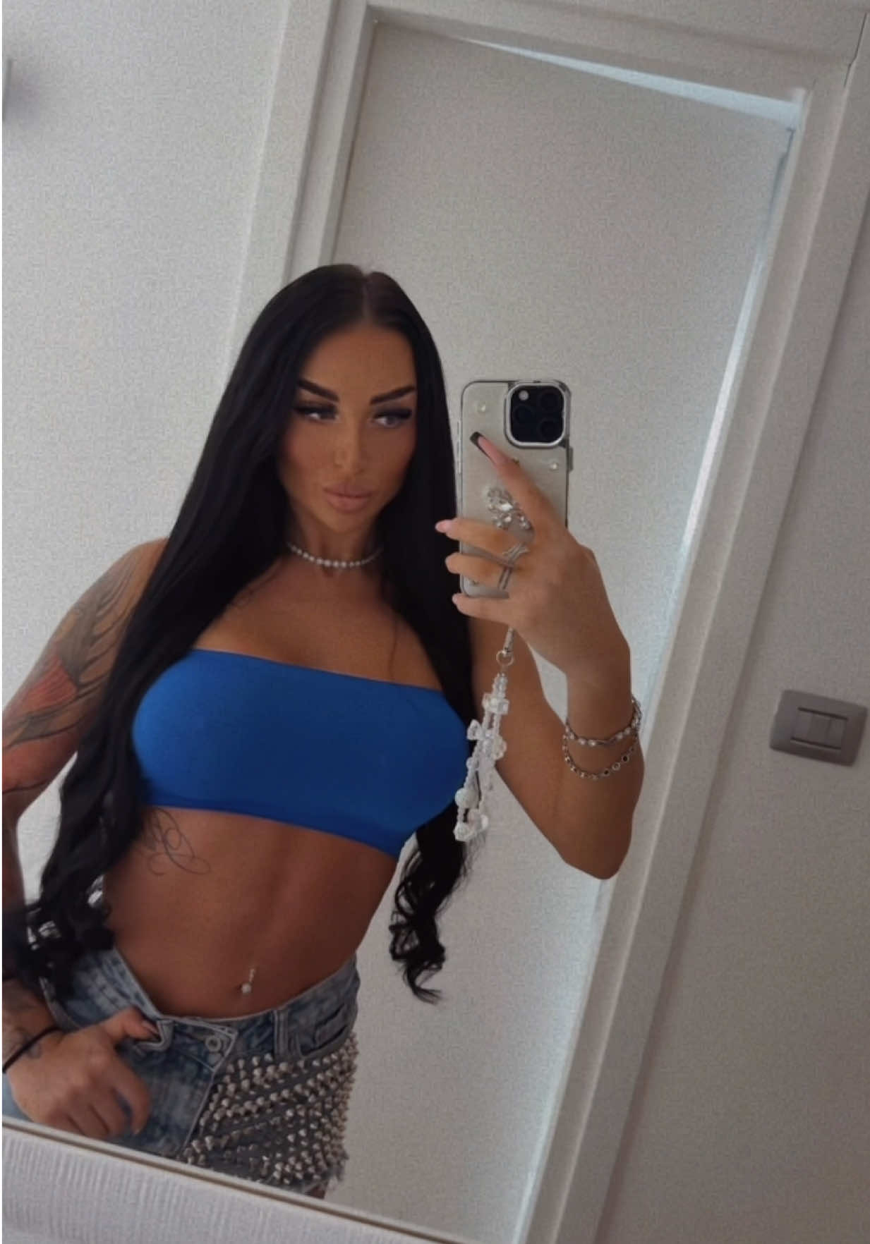 @_Valentina_