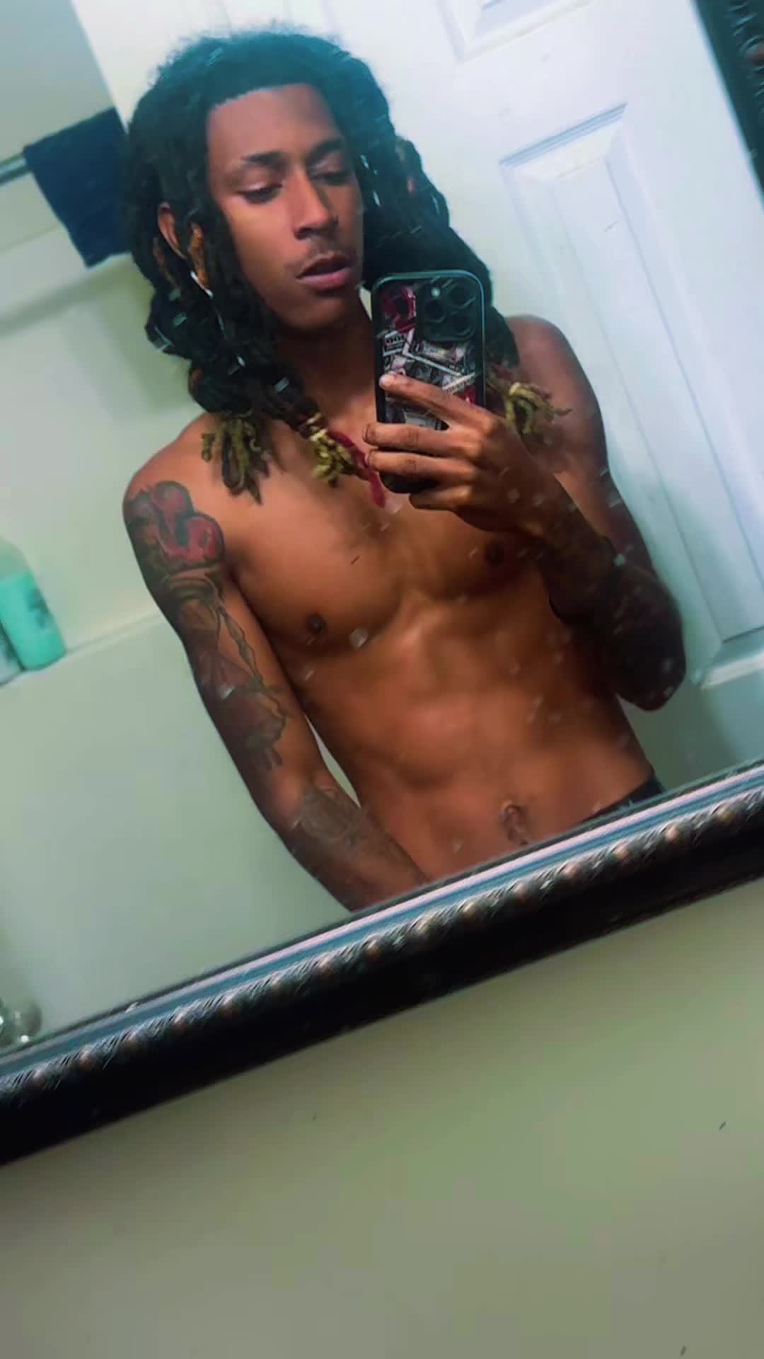@LilTaeeee