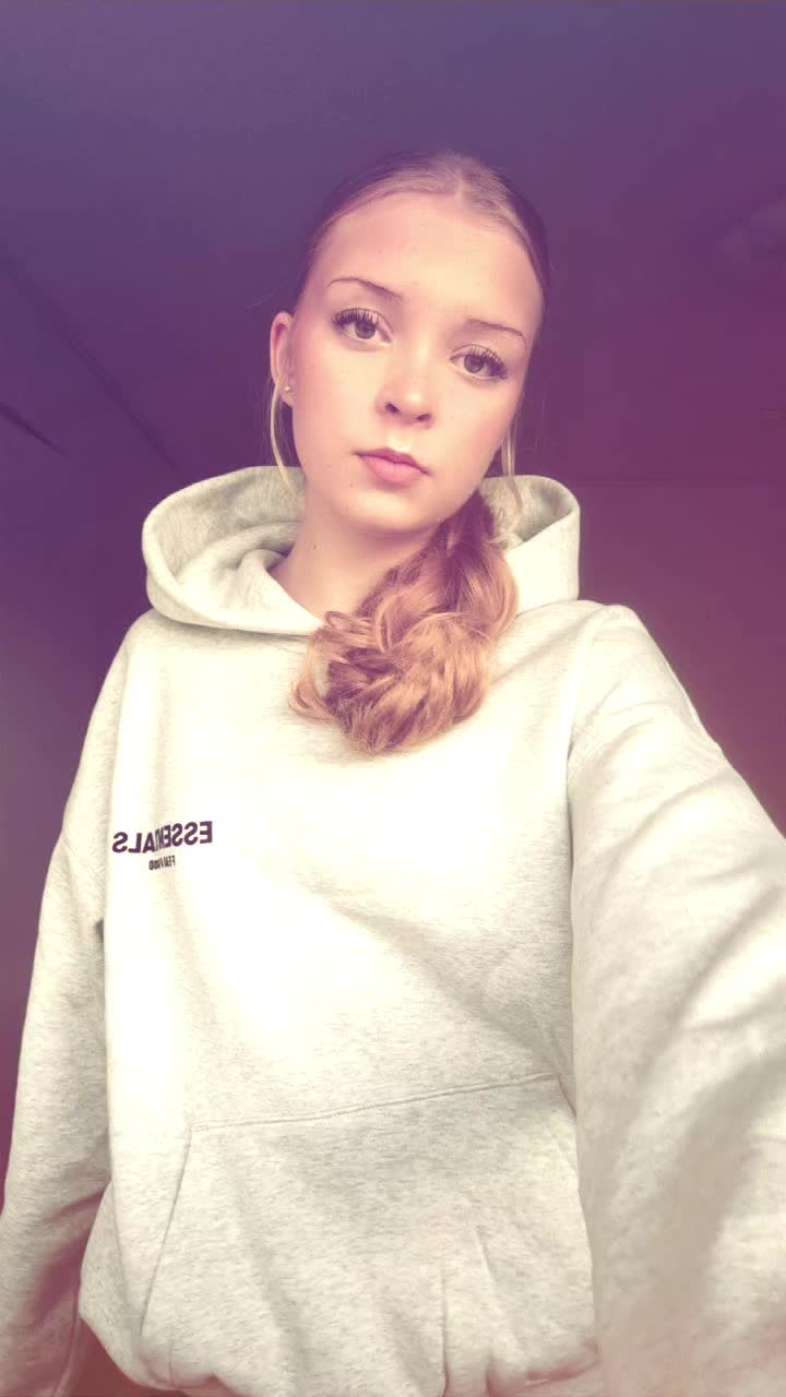 @𝒜𝓃𝓃𝒾