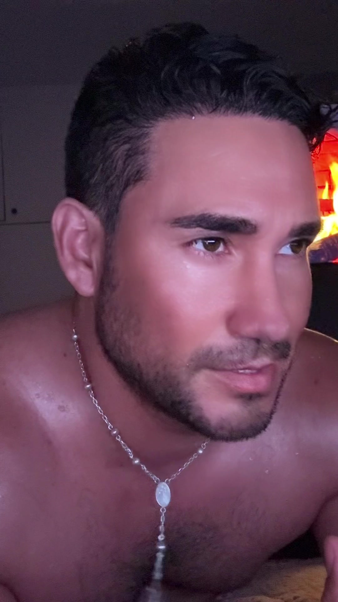 @Elchicodelasonrisa😊