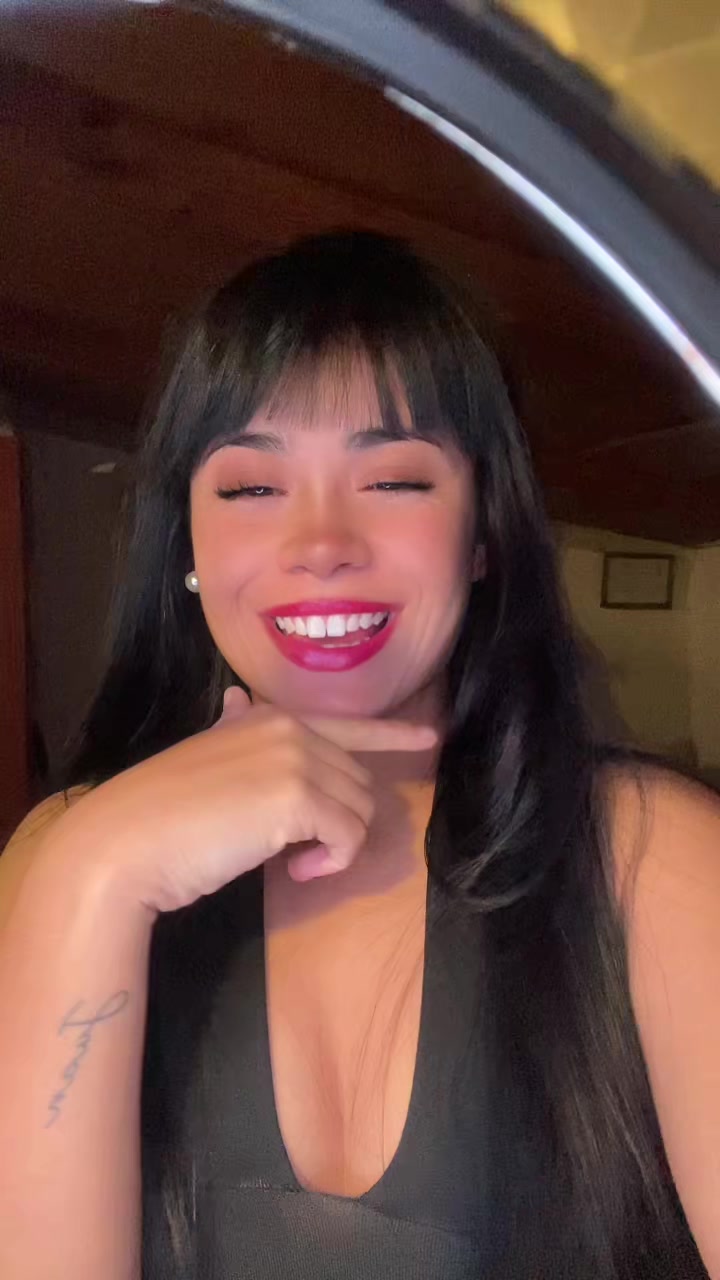 @Valeentina Gomez